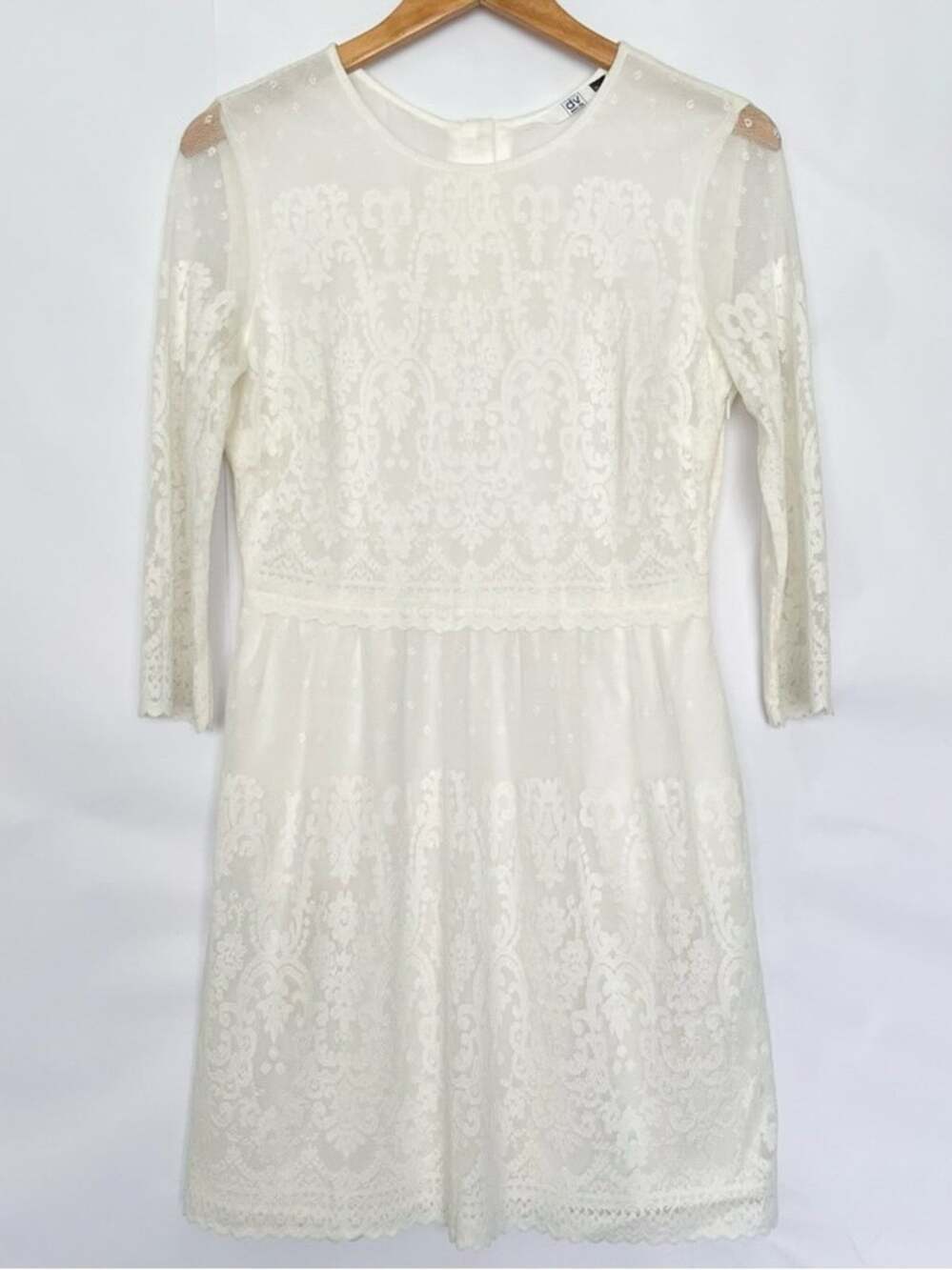 Dolce Vita Lace Sheath Dress Size Medium 3/4 Sleeve Pocket Feminine Floral Cream